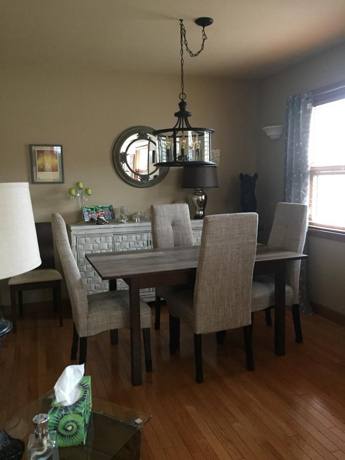 Money Pennies Bed And Breakfast Bed & Breakfast Campbell River