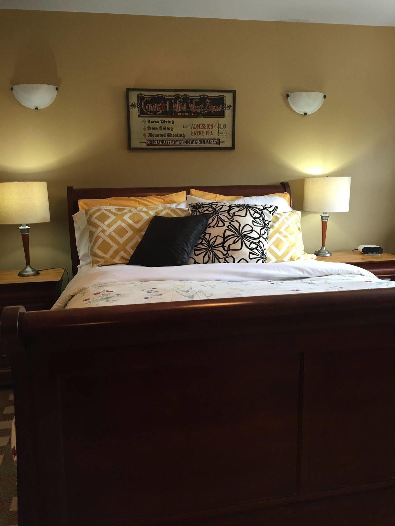 Money Pennies Bed And Breakfast Bed & Breakfast